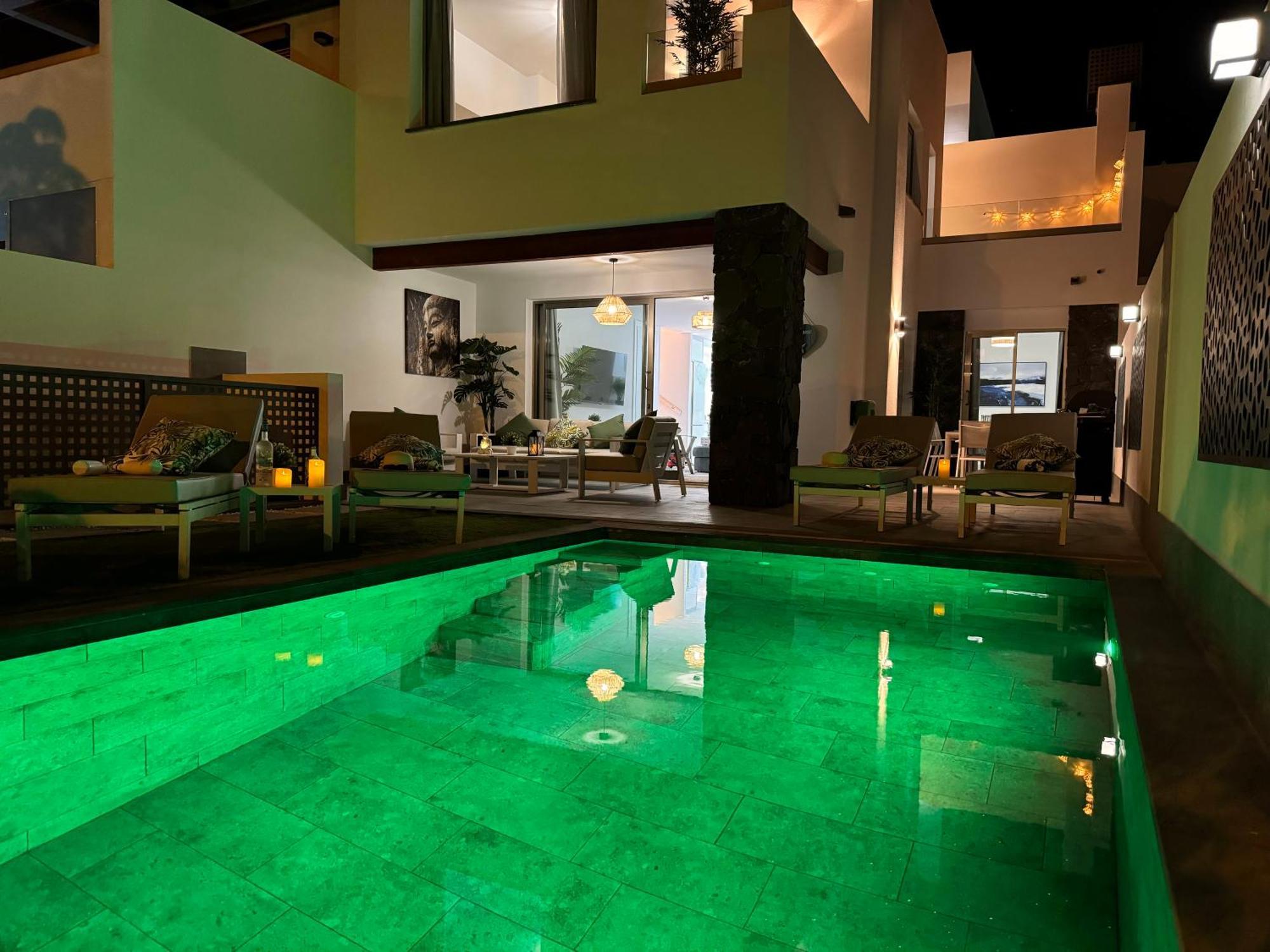 Welcome To Villa Bali A Luxurious Modern Getaway Los Cristianos  Kültér fotó