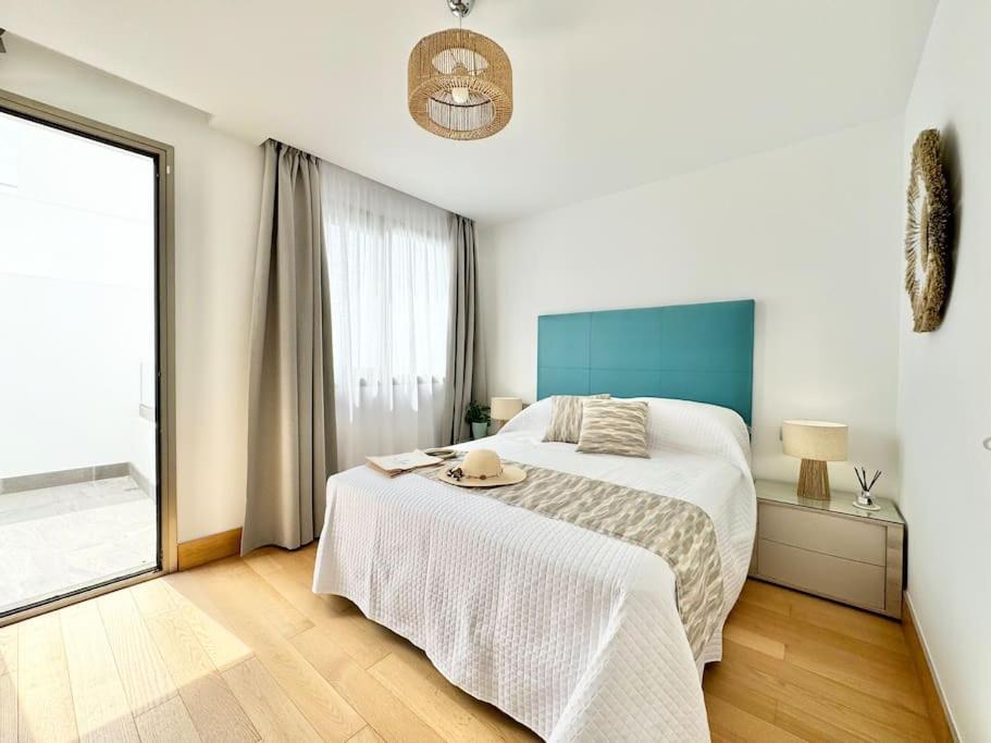 Welcome To Villa Bali A Luxurious Modern Getaway Los Cristianos  Kültér fotó