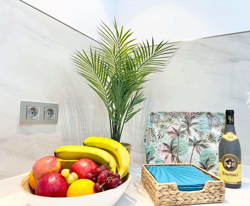 Welcome To Villa Bali A Luxurious Modern Getaway Los Cristianos  Kültér fotó